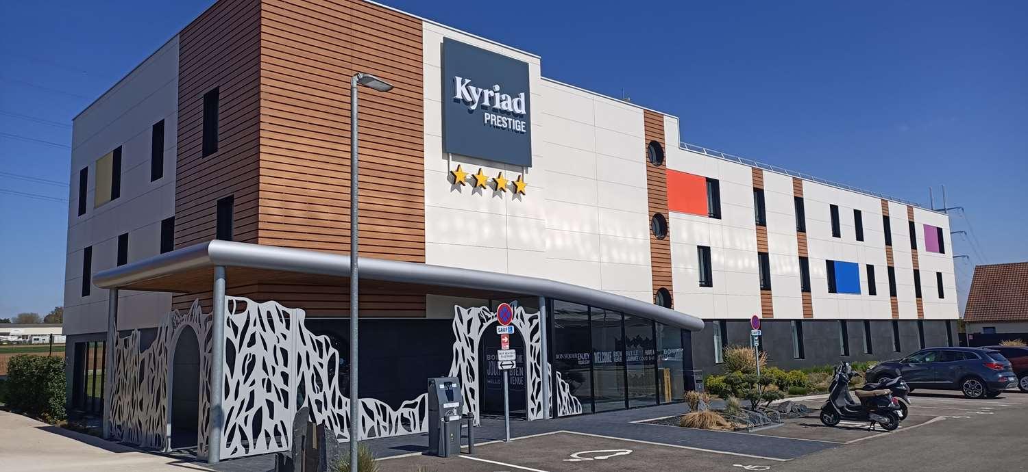 Kyriad Prestige Amiens Poulainville - Hotel And Spa Εξωτερικό φωτογραφία