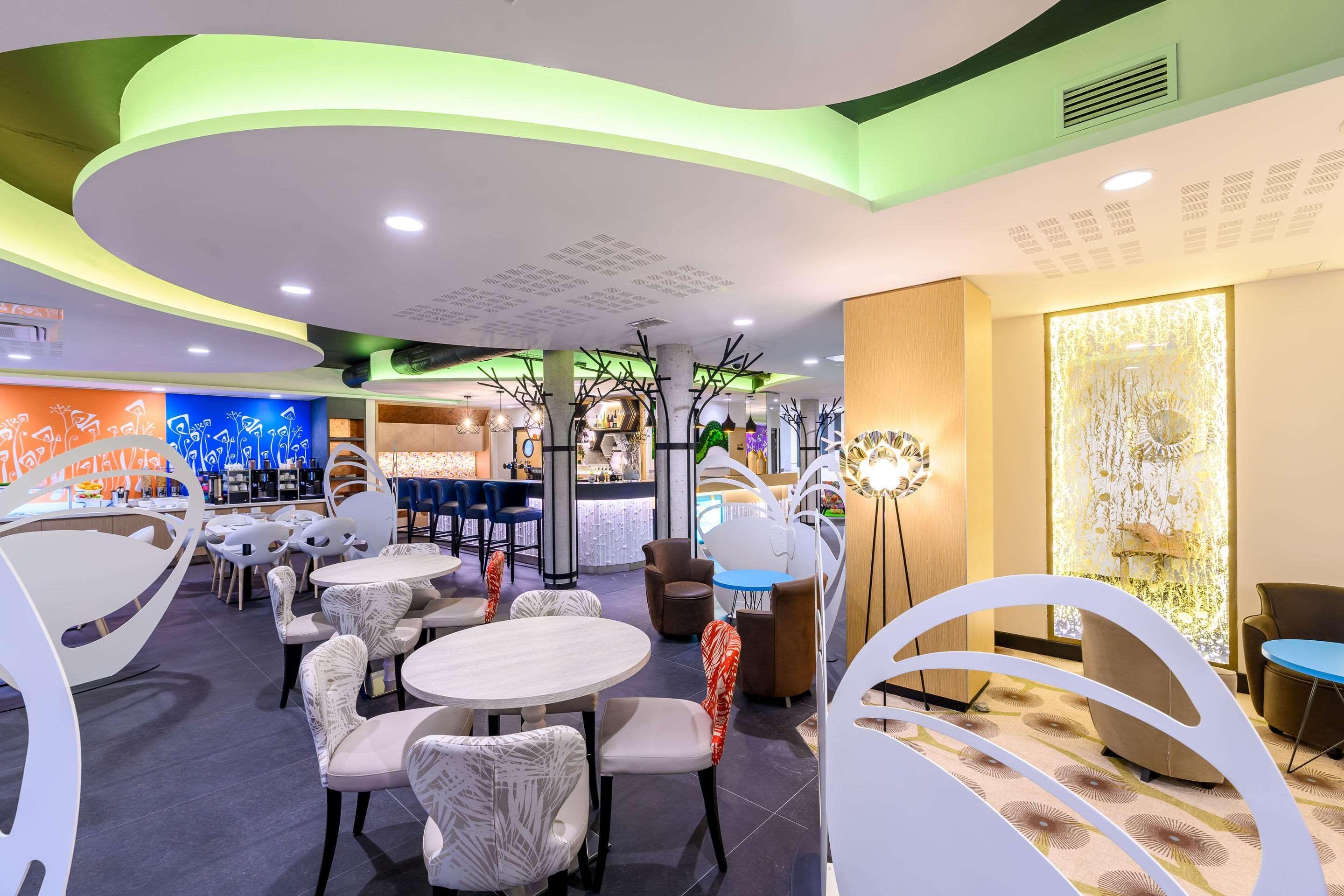 Kyriad Prestige Amiens Poulainville - Hotel And Spa Εξωτερικό φωτογραφία