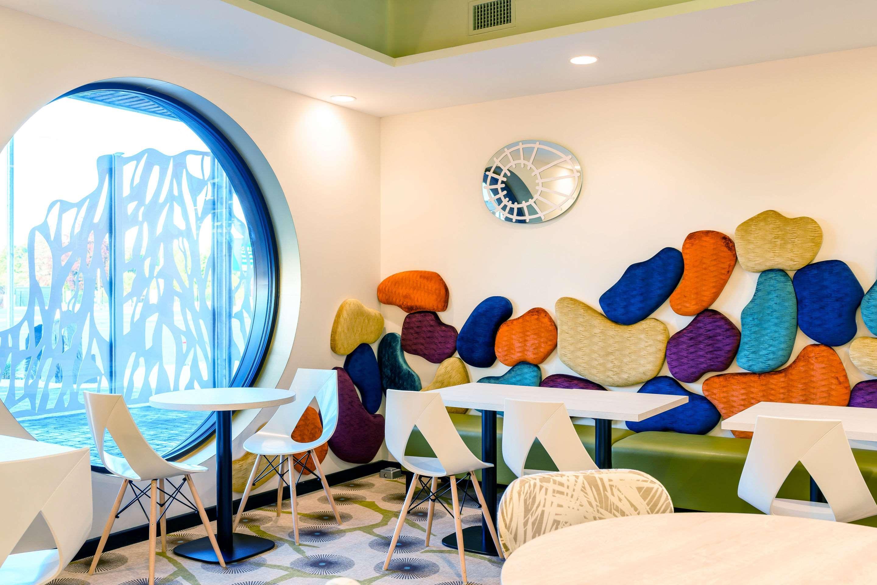 Kyriad Prestige Amiens Poulainville - Hotel And Spa Εξωτερικό φωτογραφία