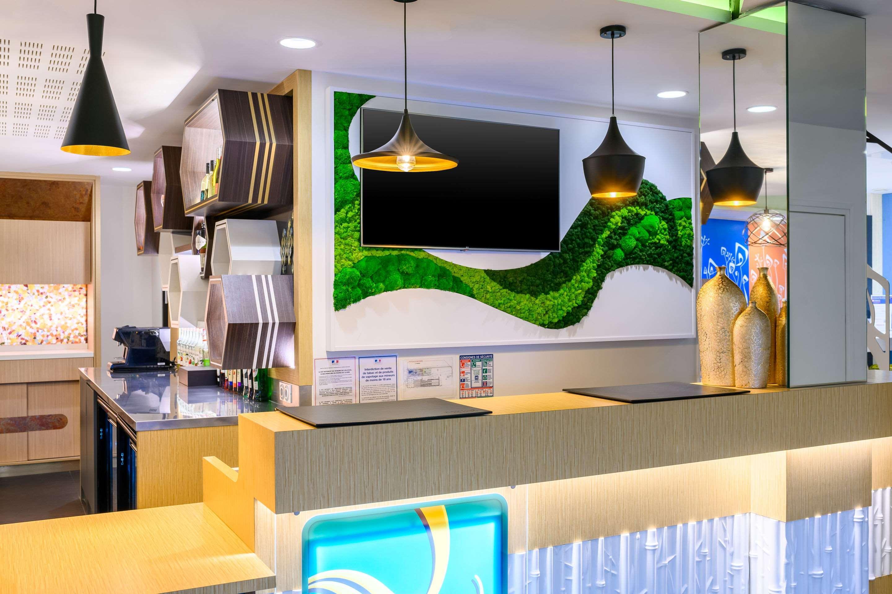 Kyriad Prestige Amiens Poulainville - Hotel And Spa Εξωτερικό φωτογραφία