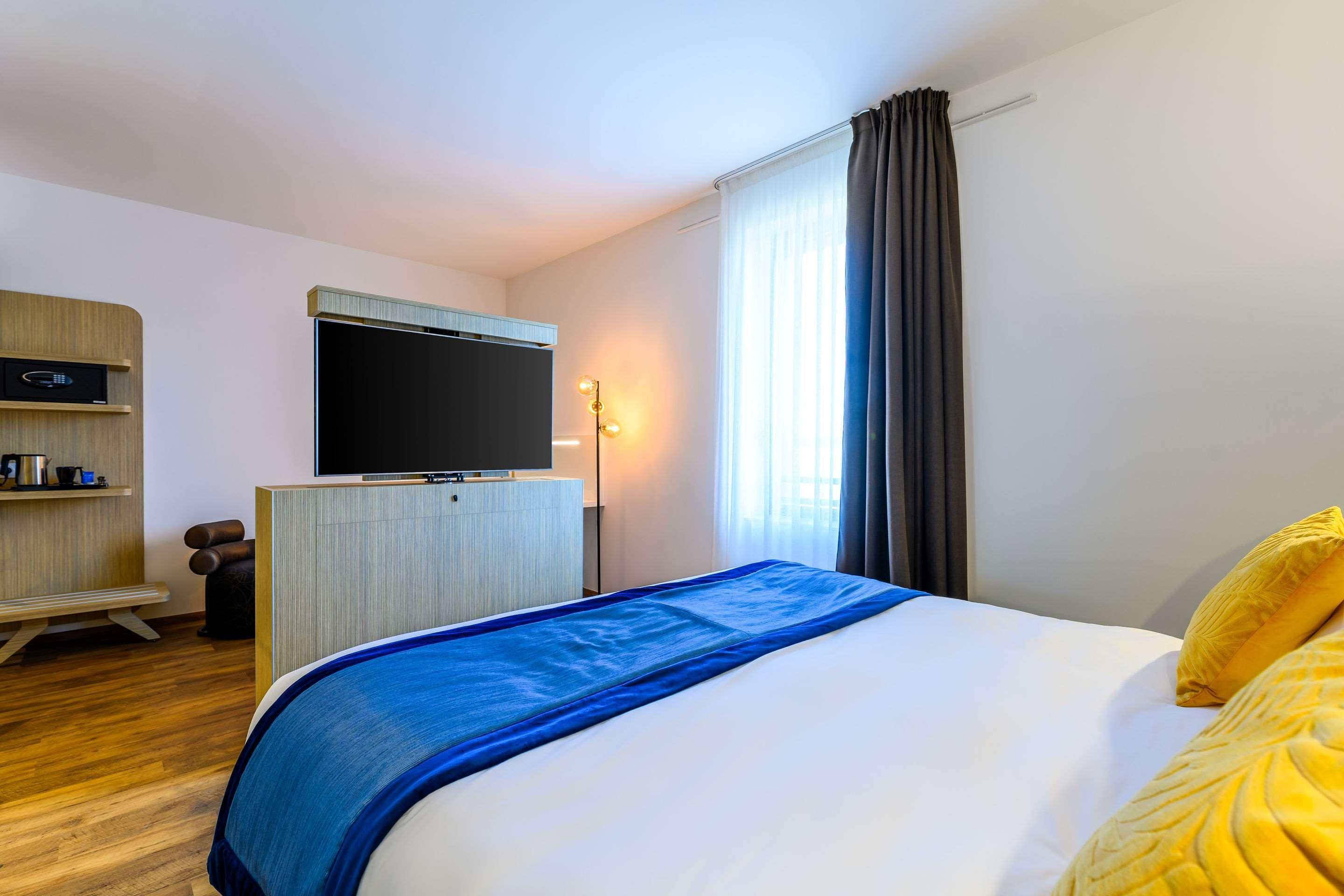 Kyriad Prestige Amiens Poulainville - Hotel And Spa Εξωτερικό φωτογραφία