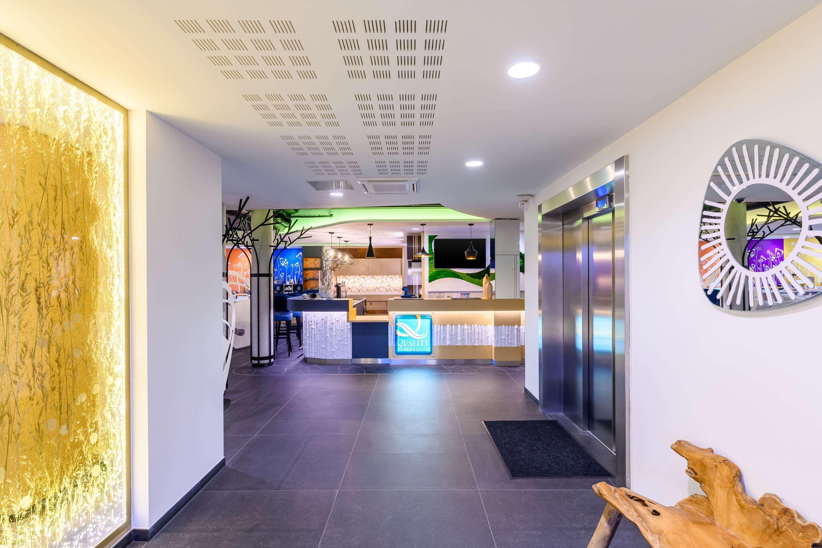 Kyriad Prestige Amiens Poulainville - Hotel And Spa Εξωτερικό φωτογραφία