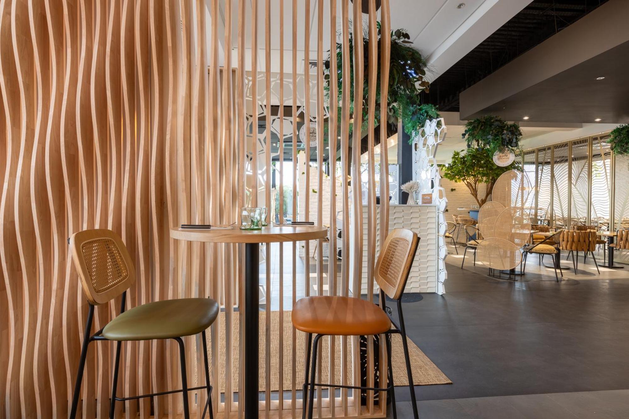 Kyriad Prestige Amiens Poulainville - Hotel And Spa Εξωτερικό φωτογραφία